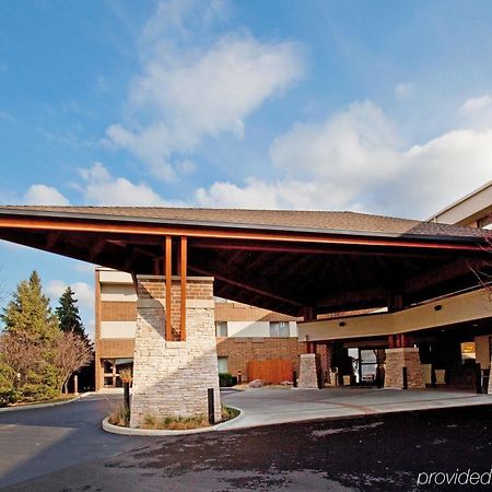 Holiday Inn Express Chicago-Downers Grove By Ihg Exterior photo