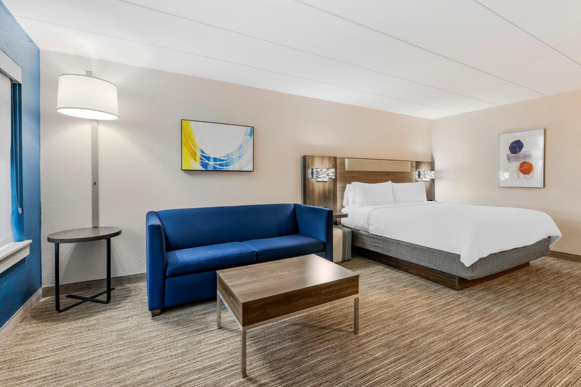 Holiday Inn Express Chicago-Downers Grove By Ihg Exterior photo