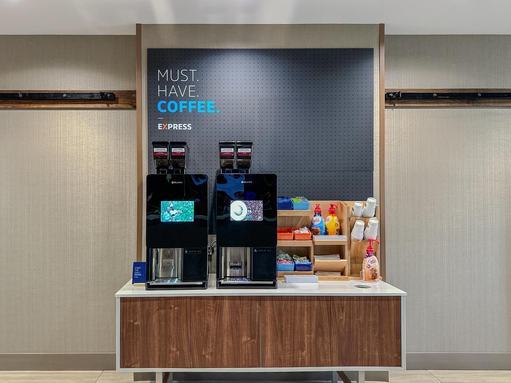 Holiday Inn Express Chicago-Downers Grove By Ihg Exterior photo